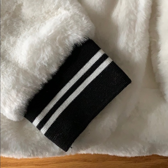 Disney Mickey Mouse faux fur bomber jacket - Picture 6 of 10